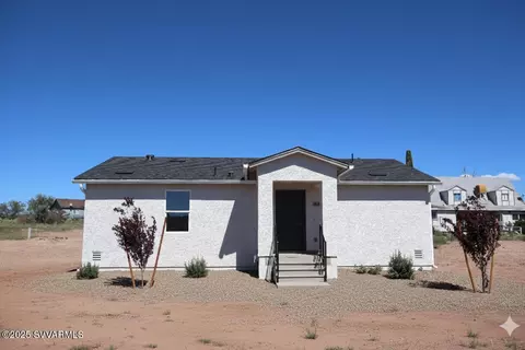 19996 E Ocotillo Dr, Mayer, AZ 86333