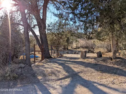 5390 N Kramer Dr, Rimrock, AZ 86335