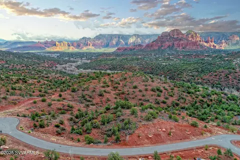 135 Hilltop Rd, Sedona, AZ 86336