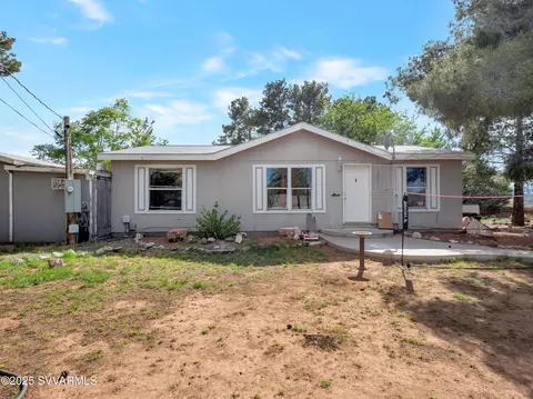 5355 N Camino Vista Dr, Rimrock, AZ 86335