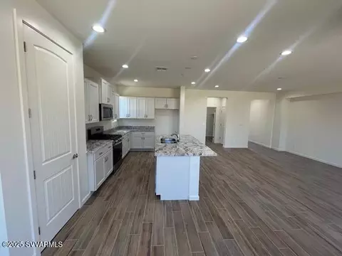 834 Eugene Rd, Clarkdale, AZ 86324 photo 8