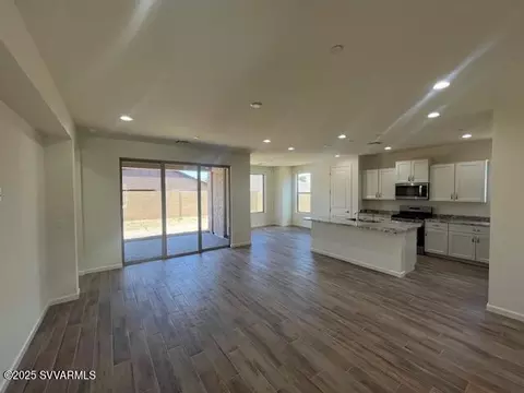 834 Eugene Rd, Clarkdale, AZ 86324 photo 2