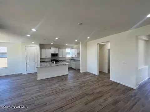 834 Eugene Rd, Clarkdale, AZ 86324 photo 5
