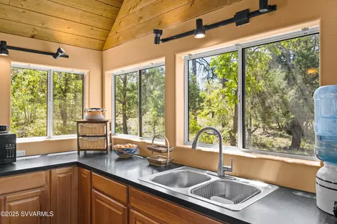 Kitchen - 10810 Tanager, Jerome, AZ 86331 photo 2 of 2
