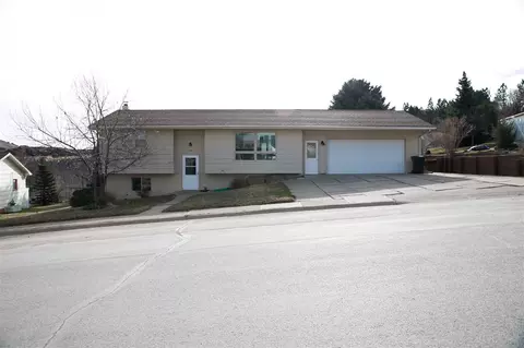 404 Lariat Cir, Spearfish, SD 57783 photo 1