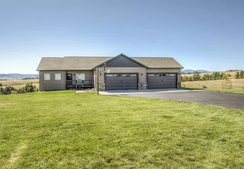 11021 Wagon Box Dr, Belle Fourche, SD 57717 photo 1