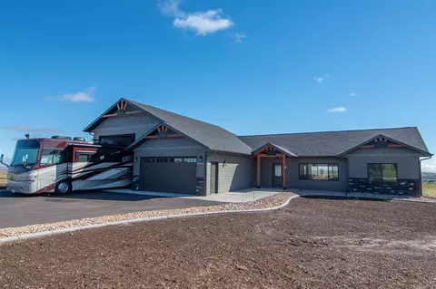 19228 Chuck Wagon Cir, Belle Fourche, SD 57717 photo 1