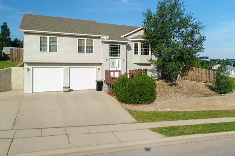 1015 S 35th St, Spearfish, SD 57783 photo 1
