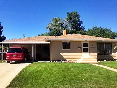 2070 10th Ave, Belle Fourche, SD 57717 photo 1