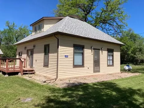 400 N 3rd St, Buffalo Gap, SD 57722 photo 1