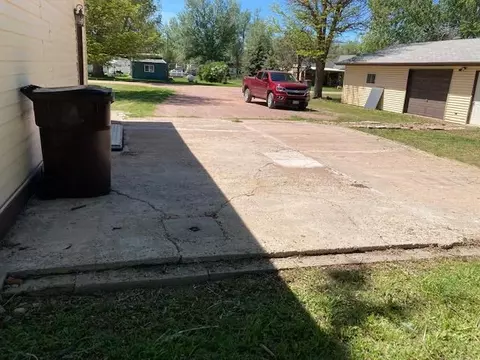 400 N 3rd St, Buffalo Gap, SD 57722 photo 31