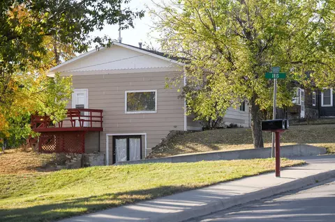 646 Harvard St, Spearfish, SD 57783 photo 3