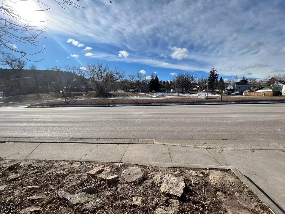  630 Lazelle St, Sturgis, SD 57785 photo 4