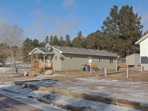 1051 Homestead Dr, Custer, SD 57730 photo 1