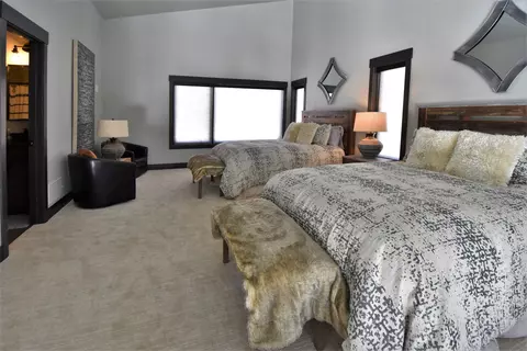 21237 Cozy Ct, Lead, SD 57754 photo 9