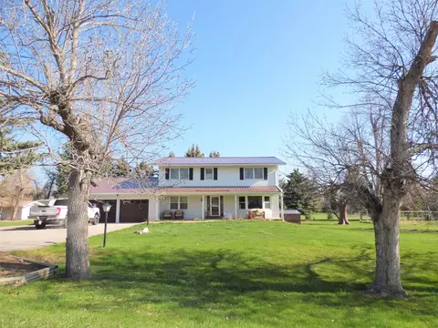 103 Clark Ln, Spearfish, SD 57783 photo 1