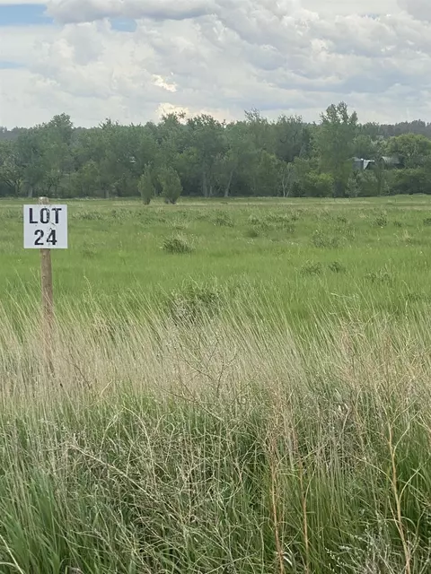tbd Lot 24 Barbedwire Ct, Belle Fourche, SD 57717