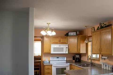 1844 Iron Horse Loop, Spearfish, SD 57783 photo 2