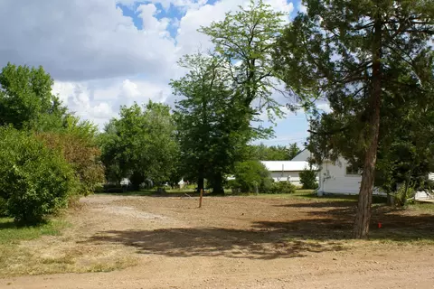 214 6th St, Newell, SD 57760