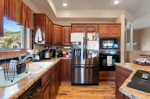 1823 Iron Horse Loop, Spearfish, SD 57783 photo 4