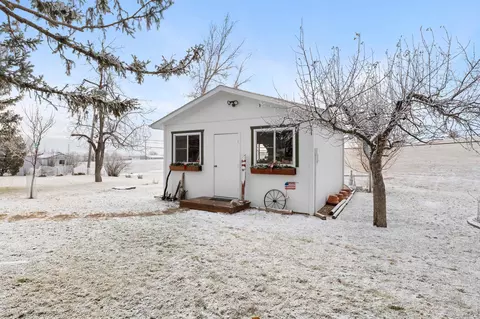 1224 Walworth St, Belle Fourche, SD 57717 photo 25