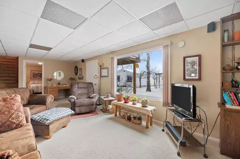 1224 Walworth St, Belle Fourche, SD 57717 photo 13