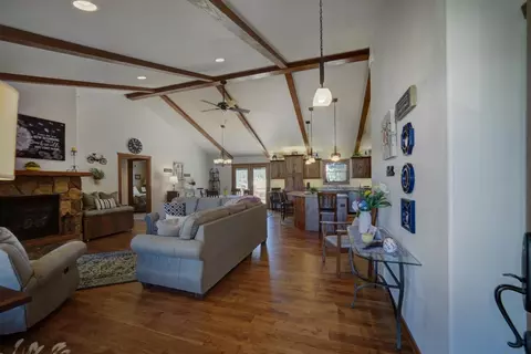 103 Hayloft Ct, Custer, SD 57730 photo 8