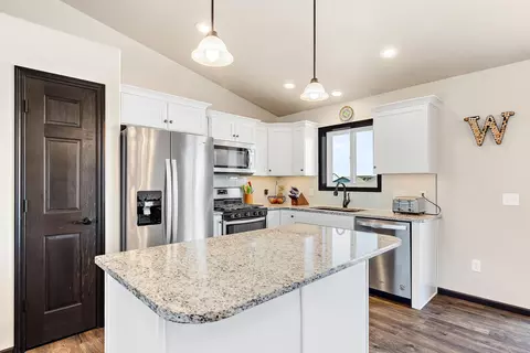 556 Mace Dr, Box Elder, SD 57719 photo 8