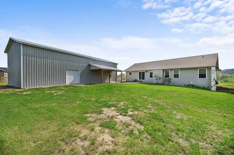 19125 Remuda Dr, Belle Fourche, SD 57717 photo 4