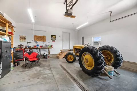 19125 Remuda Dr, Belle Fourche, SD 57717 photo 23