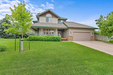 621 Fruitdale St, Spearfish, SD 57783 photo 1