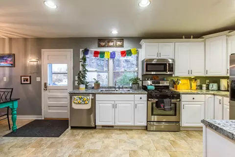 326 N 1st St, Custer, SD 57730 photo 11