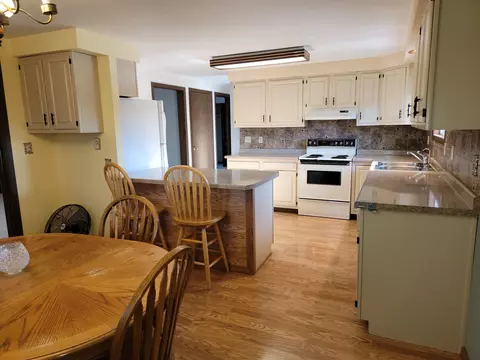 504 W 6th St, Lemmon, SD 57638 photo 6