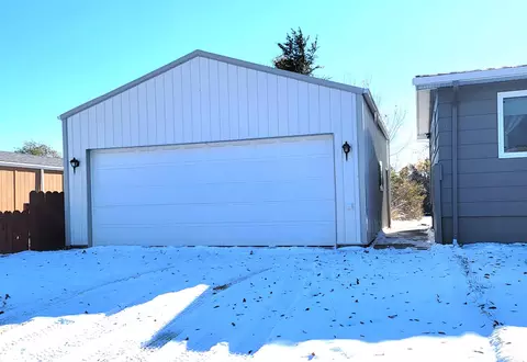 504 W 6th St, Lemmon, SD 57638 photo 2