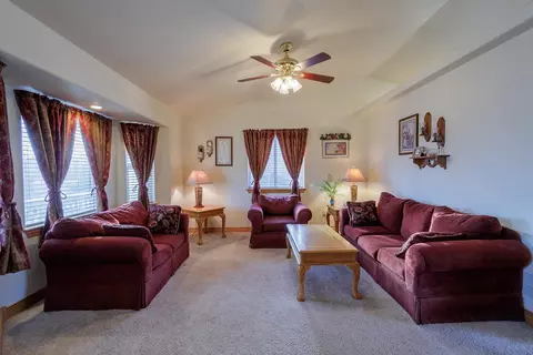 517 Aspen Dr, Spearfish, SD 57783 photo 3