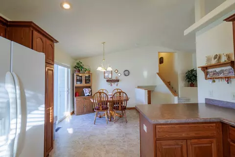 517 Aspen Dr, Spearfish, SD 57783 photo 9