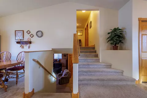 517 Aspen Dr, Spearfish, SD 57783 photo 5