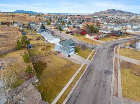 1011 S 35th St, Spearfish, SD 57783 photo 5