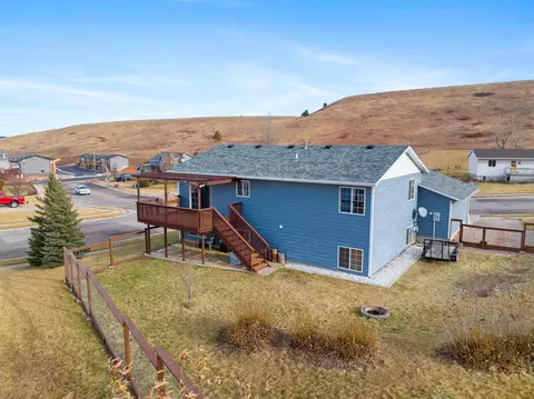 1011 S 35th St, Spearfish, SD 57783 photo 4