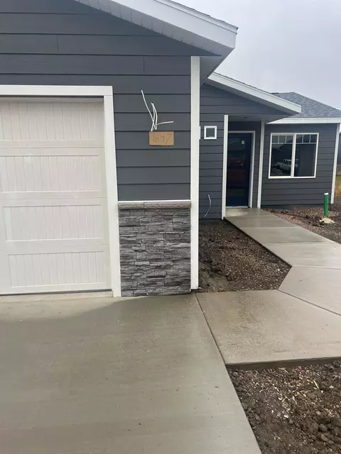 647 Valor Ct, Box Elder, SD 57719