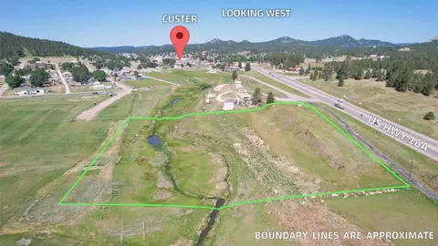 1558 Washington St, Custer, SD 57730 photo 3