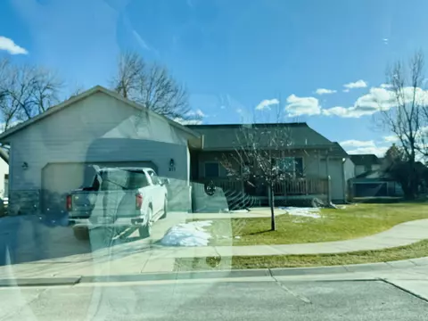 311 Yellowstone Pl, Spearfish, SD 57783 photo 1