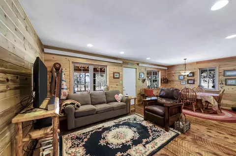 10402 Circle Dr, Edgemont, SD 57735 photo 12
