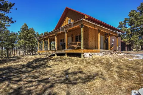 10402 Circle Dr, Edgemont, SD 57735 photo 2