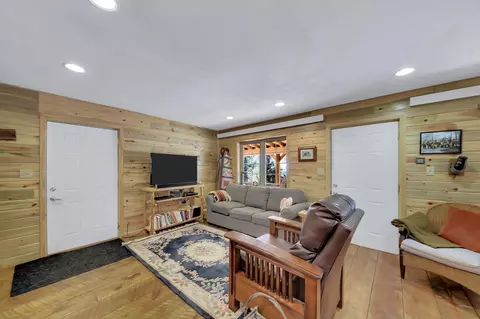 10402 Circle Dr, Edgemont, SD 57735 photo 13