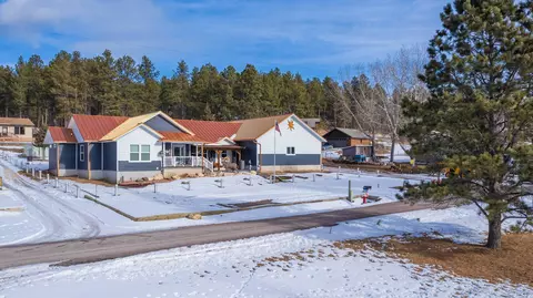 1067 E Homestead Dr, Custer, SD 57730 photo 4