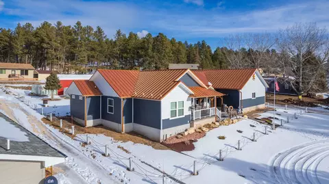 1067 E Homestead Dr, Custer, SD 57730 photo 2