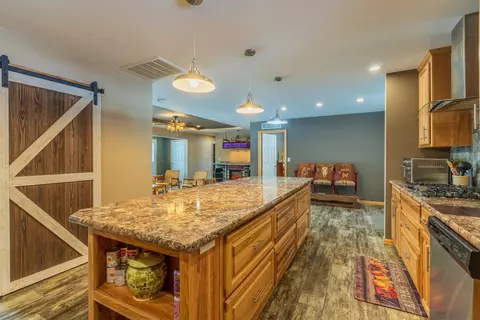 1067 E Homestead Dr, Custer, SD 57730 photo 18