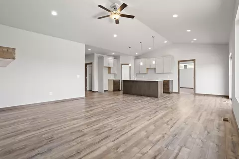 2204 Quartzite Dr, Sturgis, SD 57785 photo 6
