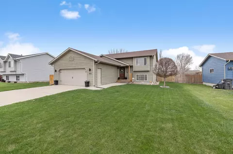 604 Stealth Ln, Box Elder, SD 57719